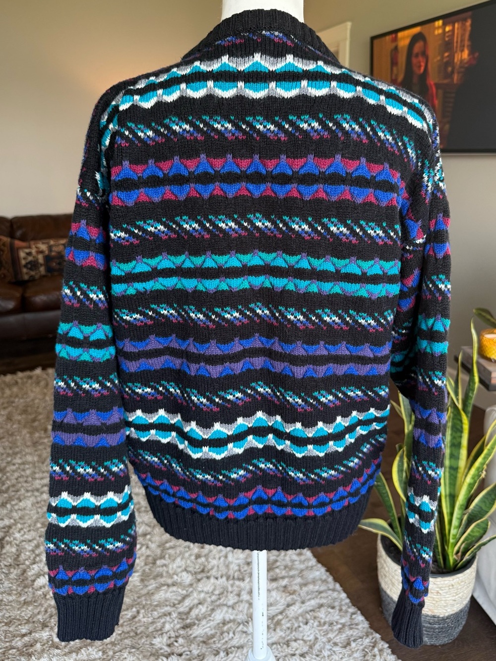 Expressions Multicolored Crewneck Vintage Sweater in Black, Teal and Blue, M - Picture 2 of 5
